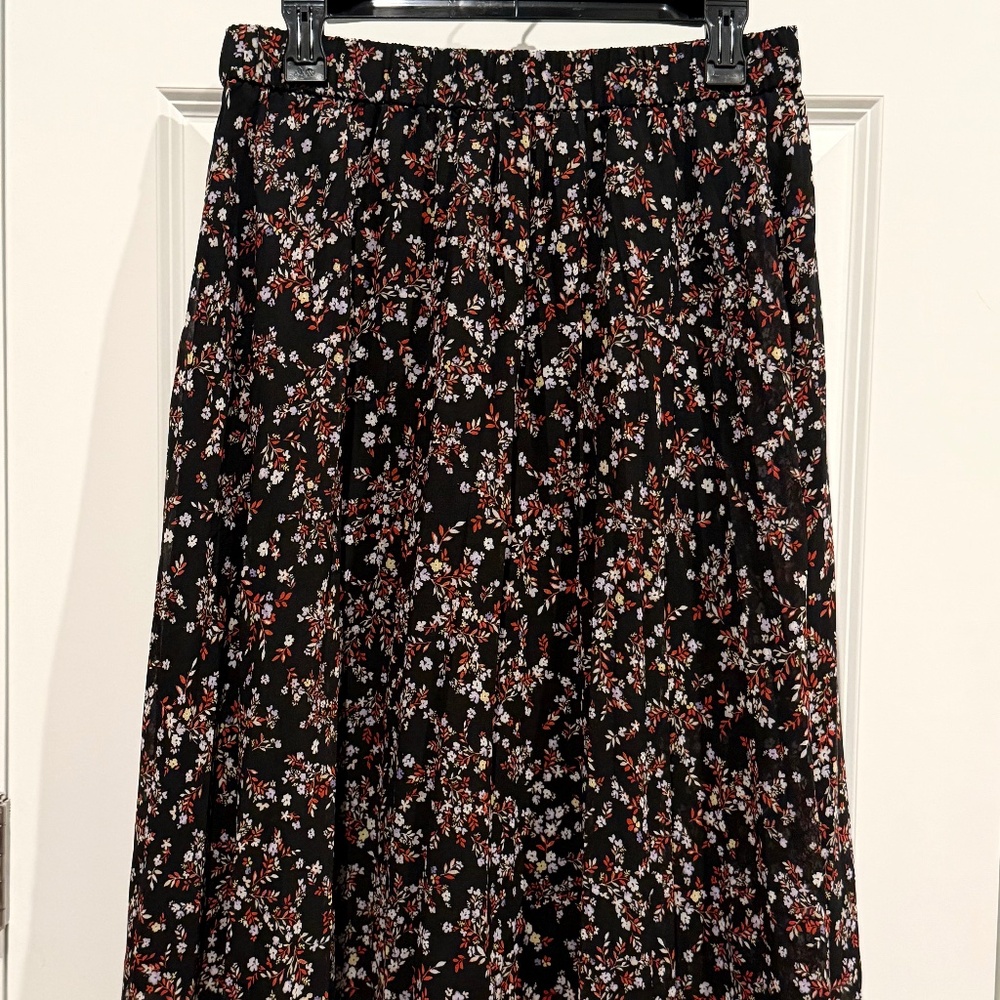 Ann Taylor Floral A-Line Midi Skirt – Size MP